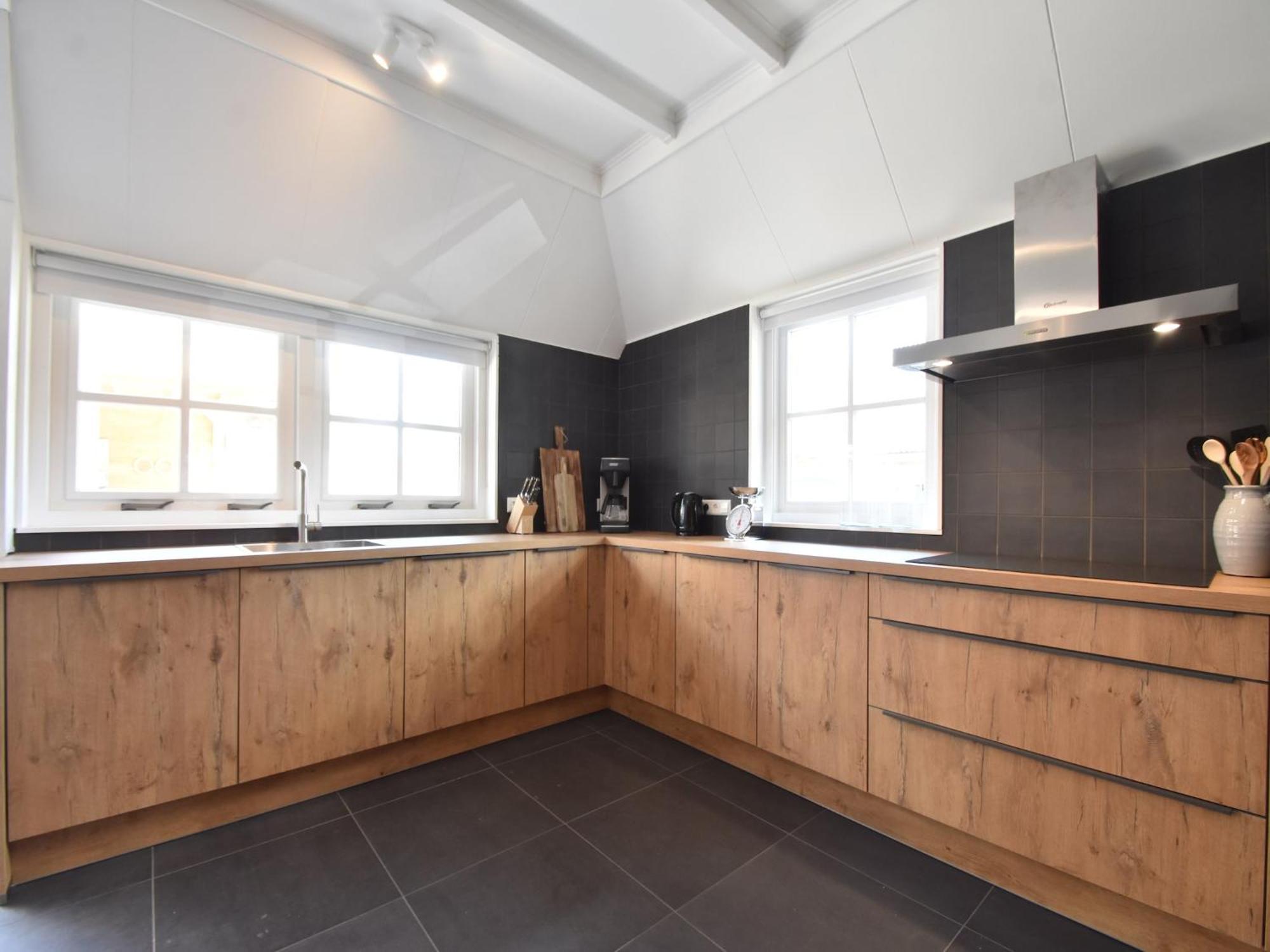 Luxuriously Restored Farmhouse With Trendy Interior Close To Sea And Forest Groet Exteriör bild